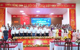 DÂN HÒA: BẾ GIẢNG LỚP TẬP HUẤN ỨNG DỤNG CÔNG NGHỆ THÔNG TIN VÀ TRÍ TUỆ NHÂN TẠO CHO CÁN BỘ, CÔNG CHỨC, VIÊN CHỨC, NGƯỜI LAO ĐỘNG