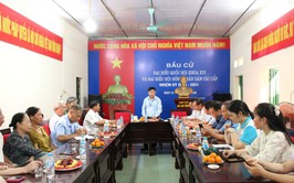 Đoàn khảo sát Ban Kinh tế - Ngân sách HĐND xã Hòa Lạc đã triển khai khảo sát tình hình phát triển kinh tế - xã hội tại các thôn