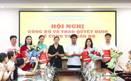 Đảng ủy xã Thạch Thất tổ chức Hội nghị công bố và trao Quyết định về công tác cán bộ