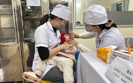 Tăng cường chăm sóc sức khỏe trẻ em thông qua Chiến dịch uống Vitamin A và cân đo trẻ đợt 1 năm 2026