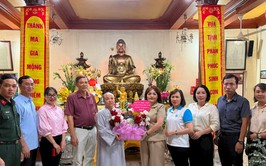 Phường Ô Chợ Dừa thăm, chúc mừng các cơ sở Phật giáo, tín ngưỡng nhân dịp Đại lễ Phật đản