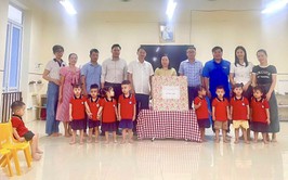 TÂY PHƯƠNG THĂM, TẶNG QUÀ THIẾU NHI NHÂN DỊP QUỐC TẾ THIẾU NHI 1/6