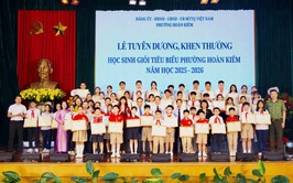 Lễ tuyên dương học sinh giỏi tiêu biểu phường Hoàn Kiếm năm học 2025-2026