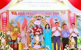 Ban Thường trực Ủy ban MTTQ Việt Nam xã Ô Diên thăm, chúc mừng Đại lễ Phật đản năm 2026