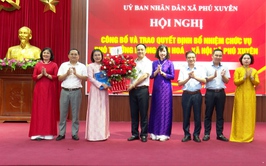 UBND xã Phú Xuyên trao Quyết định bổ nhiệm Phó Trưởng phòng Văn hóa – Xã hội