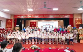Phường Xuân Phương tuyên dương, khen thưởng học sinh tiêu biểu năm học 2025 - 2026