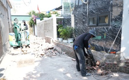 Xã Thuận An cưỡng chế công trình xây dựng vi phạm hành chính trong lĩnh vực đất đai tại thôn Yên Mỹ