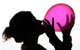 Nghiêm cấm sản xuất, kinh doanh và sử dụng “bóng cười”