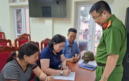 Ban Chỉ đạo 197 xã Đoài Phương tổ chức ký bàn giao quản lý, duy trì trật tự đô thị, trật tự công cộng, vệ sinh môi trường các tuyến đường trên địa bàn