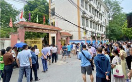2.446 thí sinh làm thủ tục dự thi lớp 10 THPT công lập tại 3 điểm thi trên địa bàn phường Dương Nội