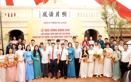 Đảng bộ Phường Phú Thượng tổ chức Lễ báo công dâng Bác và trao quyết định kết nạp đảng viên mới nhân dịp kỷ niệm 136 năm Ngày sinh Chủ tịch Hồ Chí Minh