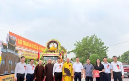 CÁC ĐỒNG CHÍ LÃNH ĐẠO XÃ DÂN HOÀ DÂNG HƯƠNG, CHÚC MỪNG ĐẠI LỄ PHẬT ĐẢN PHẬT LỊCH 2570, DƯƠNG LỊCH 2026 TẠI CHÙA VŨ LĂNG