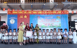 Xã Mỹ Đức thăm, tặng quà nhân dịp Tết thiếu nhi 01/6 năm 2026