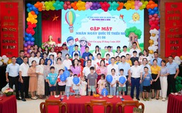 VĂN PHÒNG HĐND VÀ UBND XÃ QUỐC OAI TỔ CHỨC GẶP MẶT NHÂN DỊP QUỐC TẾ THIẾU NHI 1/6