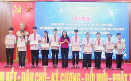 UBND xã Hòa Phú tổ chức Hội nghị phát động Tháng hành động vì trẻ em và tuyên dương, khen thưởng học sinh tiêu biểu năm học 2025 – 2026