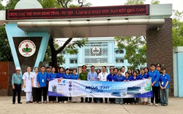 Đồng chí Phó Chủ tịch Thường trực UBND xã Đinh Xuân Hanh thăm, động viên tại các điểm thi vào lớp 10 THPT năm học 2026–2027 trên địa bàn xã