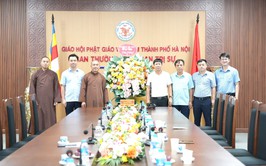 Lãnh đạo xã Bát Tràng thăm, chúc mừng Ban trị sự Giáo hội Phật giáo thành phố Hà Nội nhân Đại lễ Phật đản Phật lịch 2570