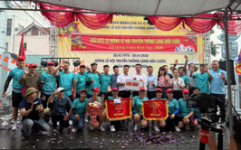 Ban tổ chức lễ hội Đình Làng Hữu Cước tổ chức giải kéo co chào mừng lễ hội Làng