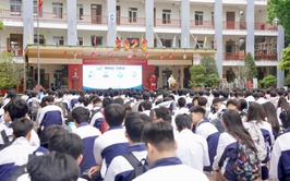 UBND xã Thiên Lộc tổ chức Chương trình tuyên truyền, tập huấn kỹ năng số cho giáo viên và học sinh Trường THPT Bắc Thăng Long