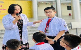 Người gìn giữ những “nhịp thở bình yên” câu chuyện về cô Đỗ Thị Huệ - nhân viên y tế tại mái trường THCS Linh Đàm