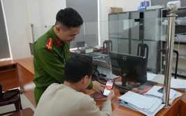 XÃ HƯNG ĐẠO TRIỂN KHAI CẤP THẺ CĂN CƯỚC VÀ TÀI KHOẢN ĐỊNH DANH ĐIỆN TỬ TRÊN ĐỊA BÀN