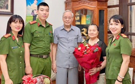 CÔNG AN PHƯỜNG DUY TRÌ HOẠT ĐỘNG TRI ÂN CÁC ĐỒNG CHÍ NGUYÊN LÃNH ĐẠO BỘ CÔNG AN TRÊN ĐỊA BÀN