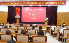 Phường Việt Hưng tổ chức buổi sinh hoạt dưới cờ tháng 5/2026