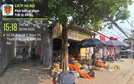 Long Biên tăng cường xử lý vi phạm trật tự đô thị qua hình ảnh