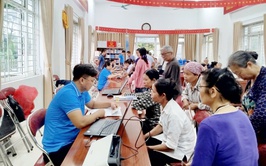 XÃ ỨNG HÒA: ĐƯA THỦ TỤC HÀNH CHÍNH ĐẾN GẦN DÂN, PHỤC VỤ NHÂN DÂN TỐT HƠN.