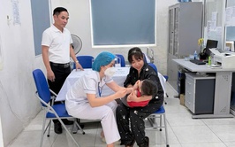 Thanh Liệt: 2.335 trẻ được uống VitaminA an toàn hiệu quả