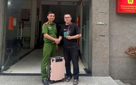 CÔNG AN PHƯỜNG BA ĐÌNH NHANH CHÓNG TÌM LẠI TÀI SẢN THẤT LẠC CHO DU KHÁCH NƯỚC NGOÀI
