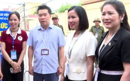 Lãnh đạo UBND xã Hát Môn  thăm, động viên các điểm thi tốt nghiệp THPT năm 2026