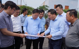 CHỦ TỊCH TỔNG LIÊN ĐOÀN LAO ĐỘNG VIỆT NAM KHẢO SÁT TÌNH HÌNH TRIỂN KHAI CÁC DỰ ÁN NHÀ Ở XÃ HỘI TẠI XÃ QUANG MINH