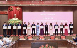 Phường Dương Nội vinh dự được Ban Thường vụ Thành uỷ Hà Nội tặng Bằng khen có thành tích xuất sắc trong 1 năm triển khai vận hành mô hình chính quyền địa phương 2 cấp