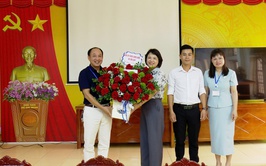 Lãnh đạo Uỷ ban MTTQ xã Ứng Hòa thăm, động viên các điểm thi và kiểm tra công tác tiếp sức mùa thi năm 2026