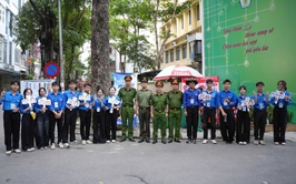 Thí sinh Hà Nội bước vào ngày thi đầu tiên của Kỳ thi tốt nghiệp THPT năm 2026