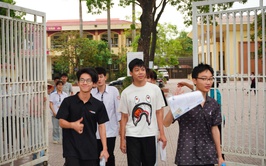 Các thí sinh phường Chương Mỹ hoàn thành môn thi đầu tiên của kỳ thi tốt nghiệp THPT năm 2026