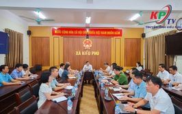 Thường trực Đảng ủy xã Kiều Phú giao ban với UBND xã về kết quả giải quyết phản ánh, kiến nghị của công dân trong lĩnh vực đất đai