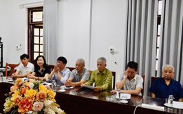 Trung tâm Khuyến nông Hà Nội tổ chức tập huấn chuyển giao tiến bộ kỹ thuật trồng và chăm sóc cây bưởi Diễn cho nông dân xã Ô Diên
