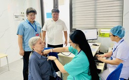 Tri ân bằng hành động thiết thực: Phường Long Biên tổ chức khám sức khỏe cho đối tượng chính sách, người có công