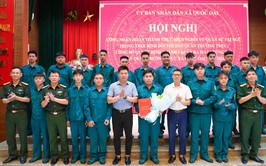 XÃ QUỐC OAI TỔ CHỨC HỘI NGHỊ CÔNG NHẬN HOÀN THÀNH NGHĨA VỤ DÂN QUÂN THƯỜNG TRỰC VÀ RA MẮT TRUNG ĐỘI DÂN QUÂN THƯỜNG TRỰC NĂM 2026