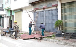 Hoài Đức ra quân giải tỏa vi phạm hành lang giao thông trên Quốc lộ 32, Tỉnh lộ 422 và khu đất dịch vụ Ba Gò