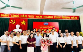 Trường THPT Trần Phú kết nạp đảng viên là học sinh ưu tú