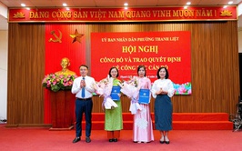 UBND phường Thanh Liệt công bố và trao quyết định về công tác cán bộ