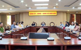 Đồng chí Đồng Thị Nga-UV BTV, Phó Chủ tịch UBND xã chủ trì điểm cầu xã Hoài Đức dự hội nghị trực tuyến toàn quốc về công tác tổ chức Kỳ thi tốt nghiệp THPT năm 2026