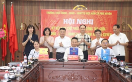 Hội nghị giao ban với cơ sở tháng 5 năm 2026; triển khai ký kết quy chế phối hợp công tác giữa Thường trực HĐND - UBND - Ủy ban MTTQ Việt Nam xã giai đoạn 2026 - 2031.
