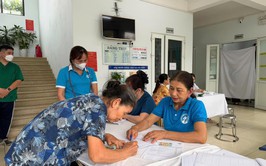 Hội LHPN xã Tiến Thắng phối hợp tổ chức khám sức khỏe và tầm soát ung thư cho hội viên phụ nữ