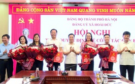 Đảng uỷ xã Hoài Đức tổ chức trao quyết định về công tác cán bộ
