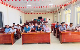 CHI BỘ 6 CỘNG HÒA TỔ CHỨC LỄ KẾT NẠP ĐẢNG VIÊN MỚI