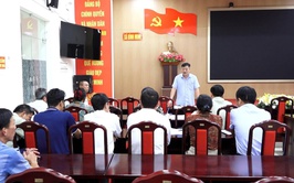 ĐẠI BIỂU HĐND XÃ BÌNH MINH THẢO LUẬN TỔ, ĐÓNG GÓP NHIỀU Ý KIẾN VÀO CÁC NỘI DUNG TRÌNH KỲ HỌP THỨ BA